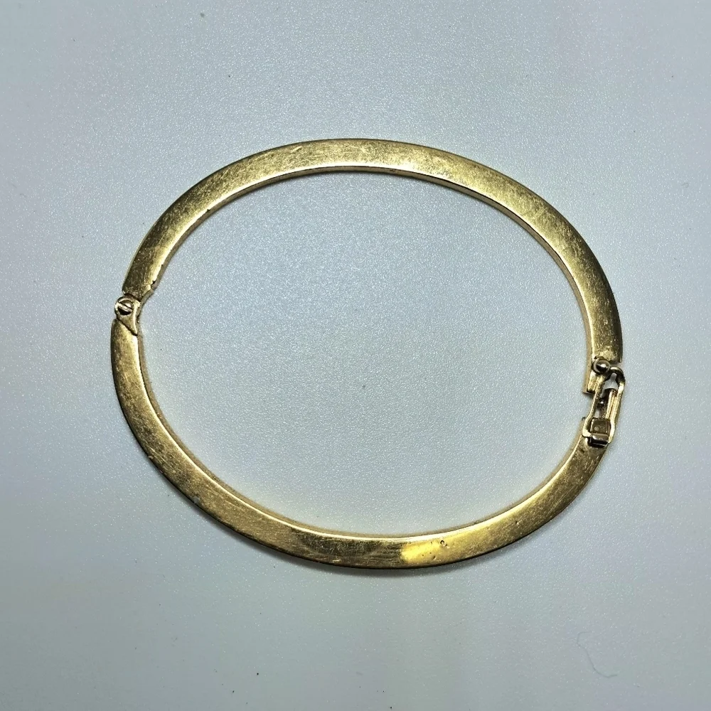 Vintage Swarovski Crystal Gold Tone Hinged Bangle Bracelet